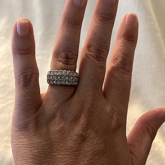 Crystal Bling RING - Picture 3 of 5